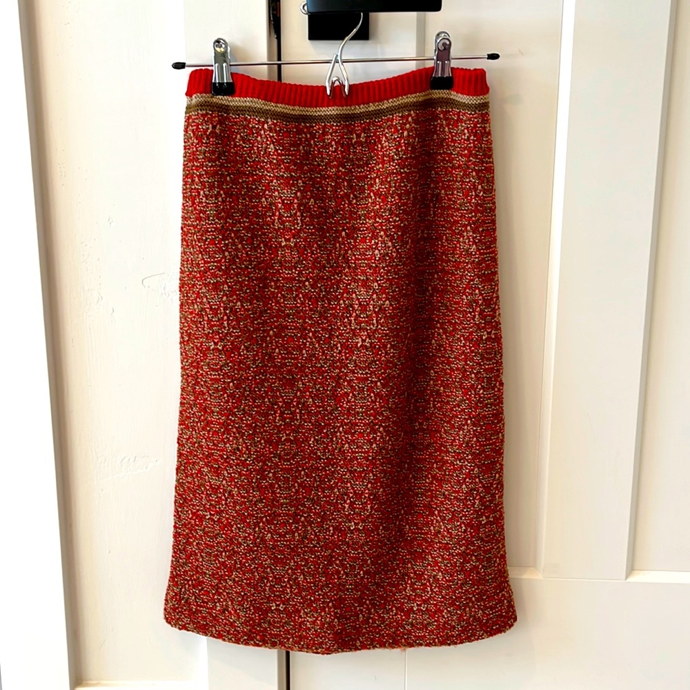 Vintage wool knit skirt in perfect Fall colors.